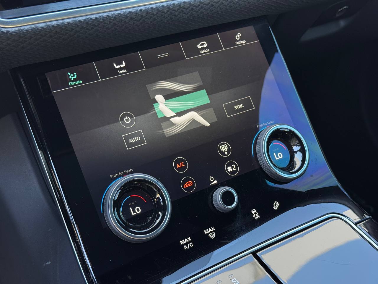 2019 Land Rover Range Rover Velar R-Dynamic SE AWD