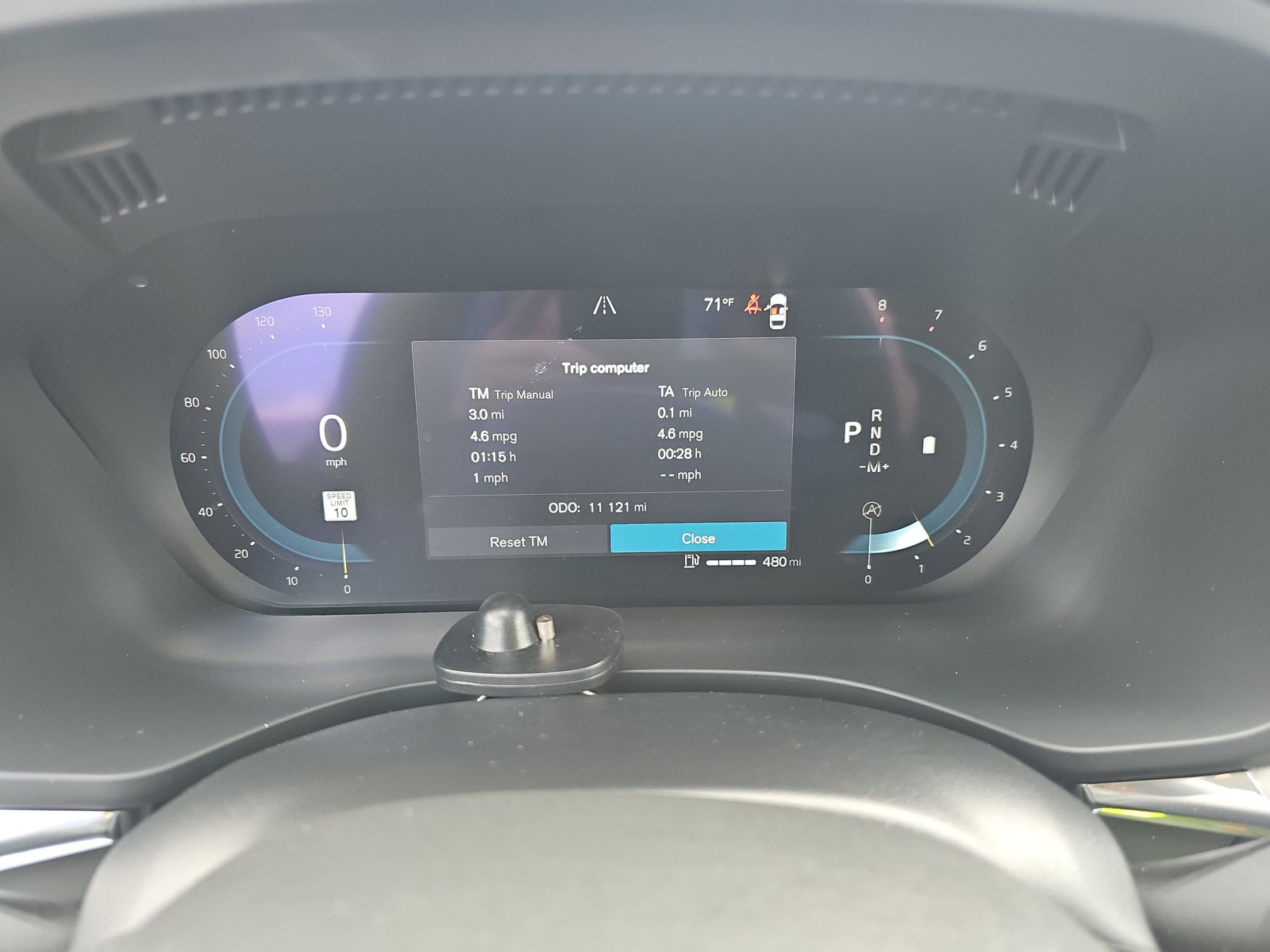 2025 Volvo XC60 B5 Plus AWD