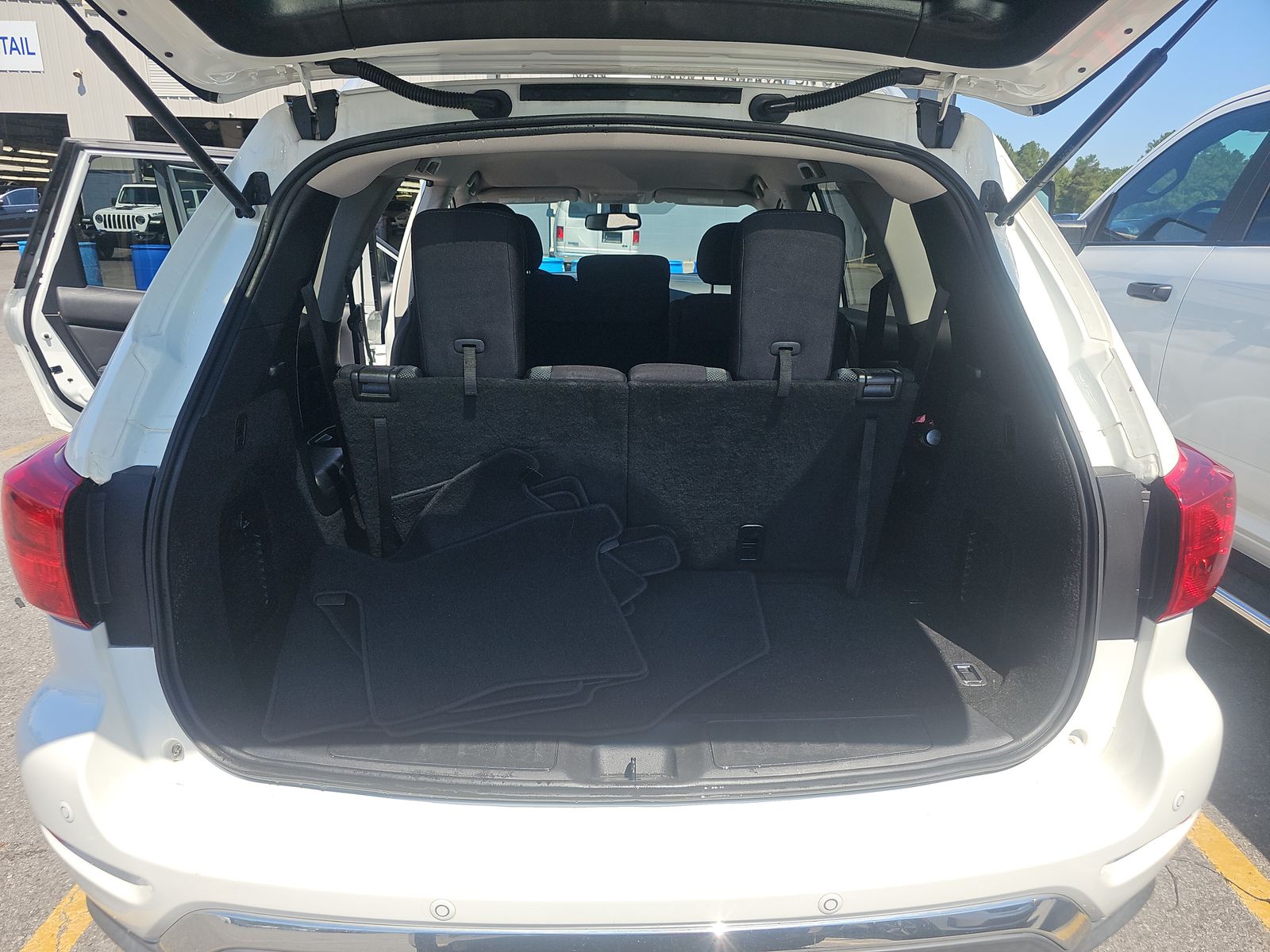 2019 Nissan Pathfinder SV AWD