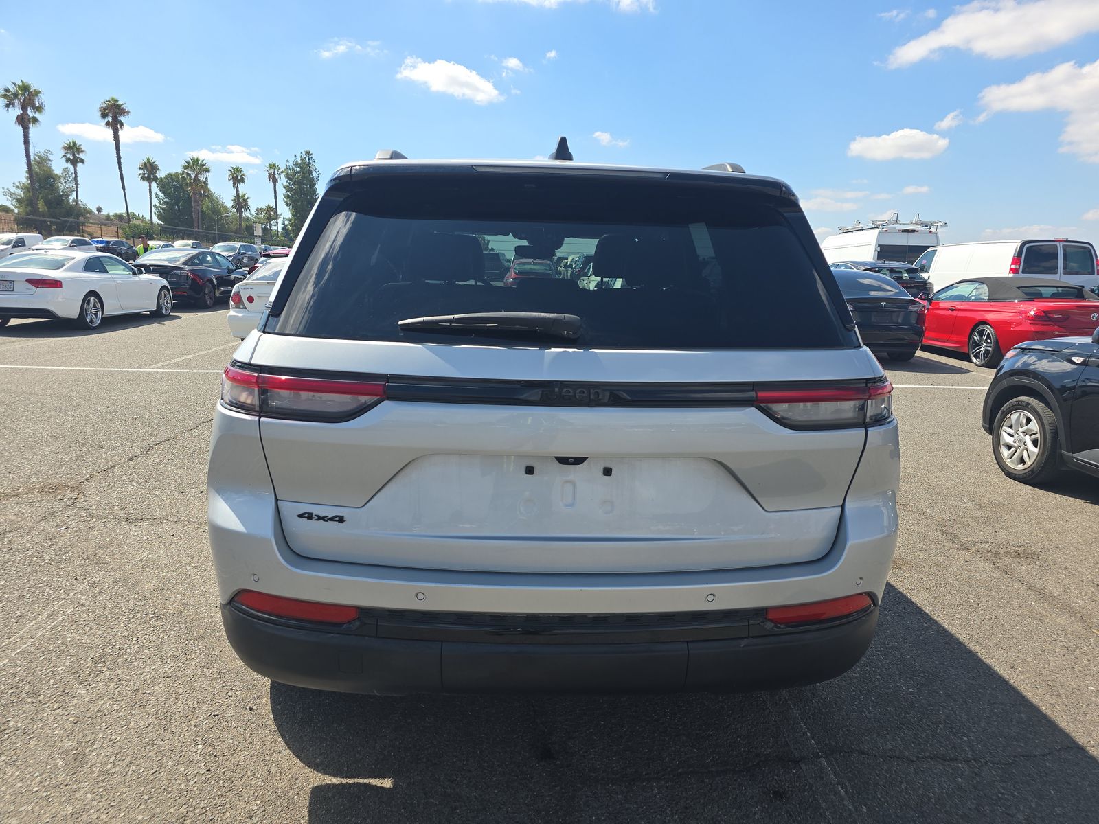 2022 Jeep Grand Cherokee Altitude AWD