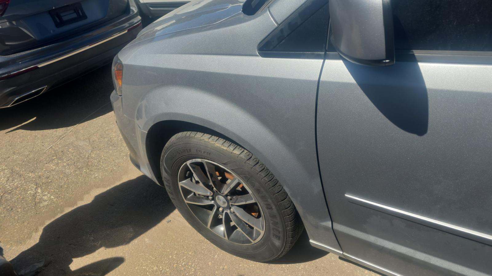 2015 Dodge Grand Caravan SXT FWD