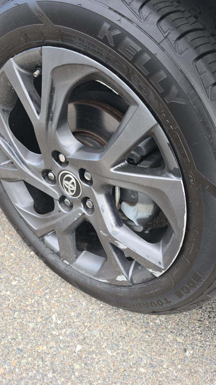 2018 Toyota C-HR XLE Premium FWD