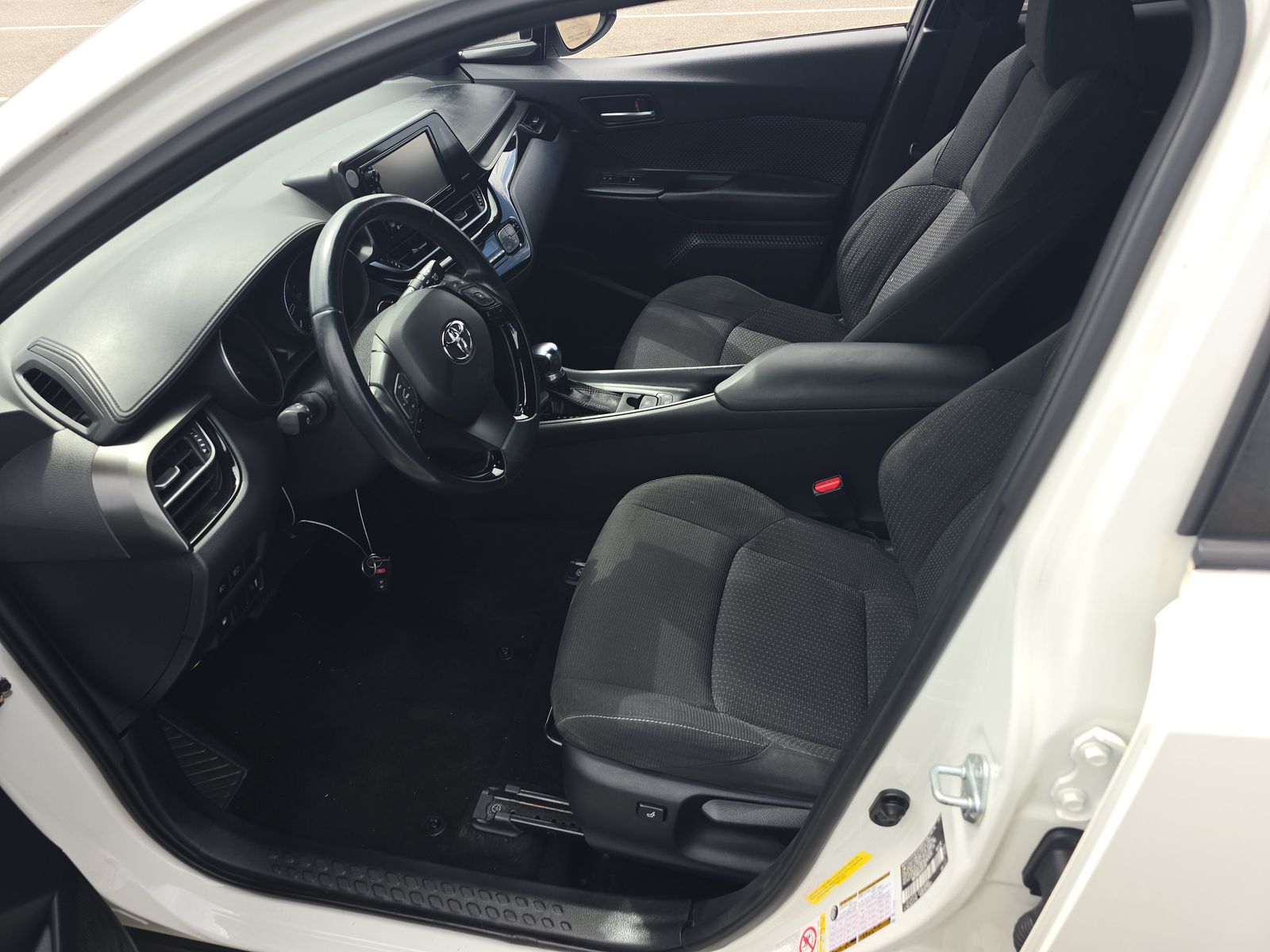 2018 Toyota C-HR XLE Premium FWD