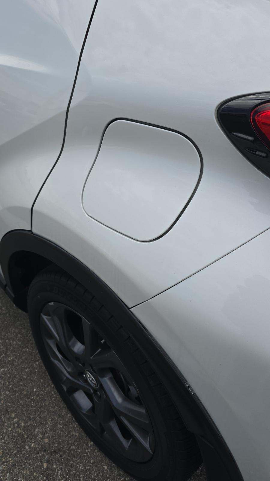 2018 Toyota C-HR XLE Premium FWD