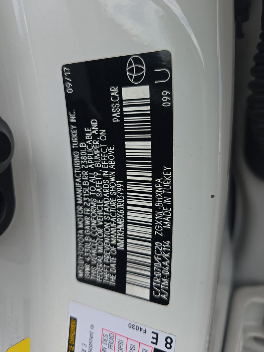 2018 Toyota C-HR XLE Premium FWD