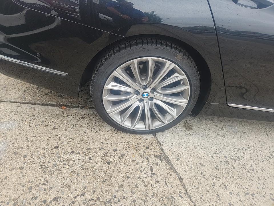 2016 BMW 7 Series 750i xDrive AWD