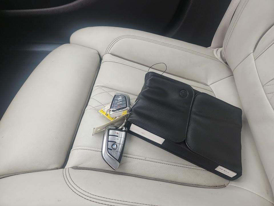 2016 BMW 7 Series 750i xDrive AWD