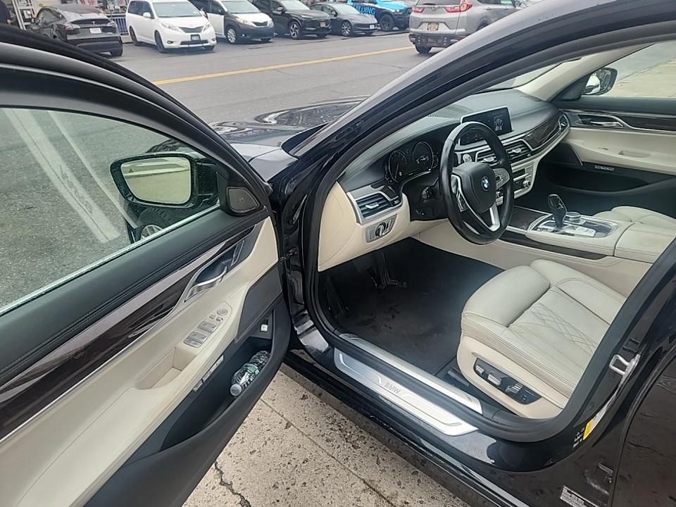 2016 BMW 7 Series 750i xDrive AWD