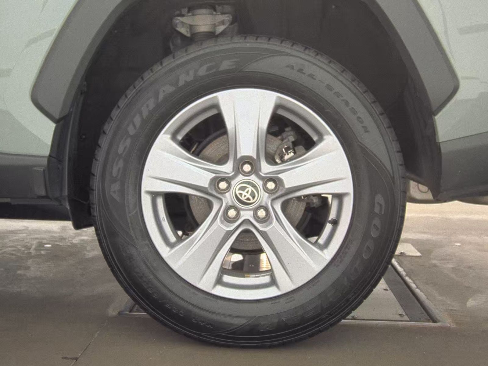 2022 Toyota RAV4 XLE AWD