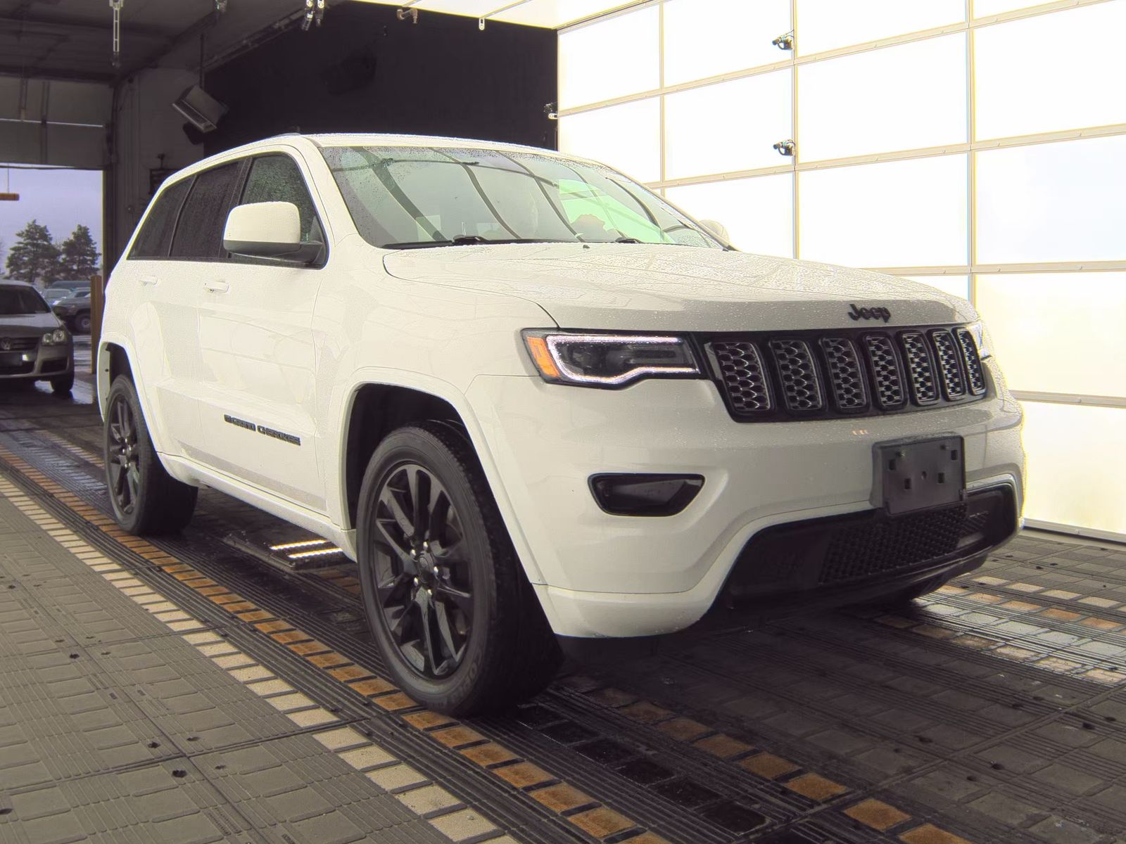 2022 Jeep Grand Cherokee Laredo X AWD
