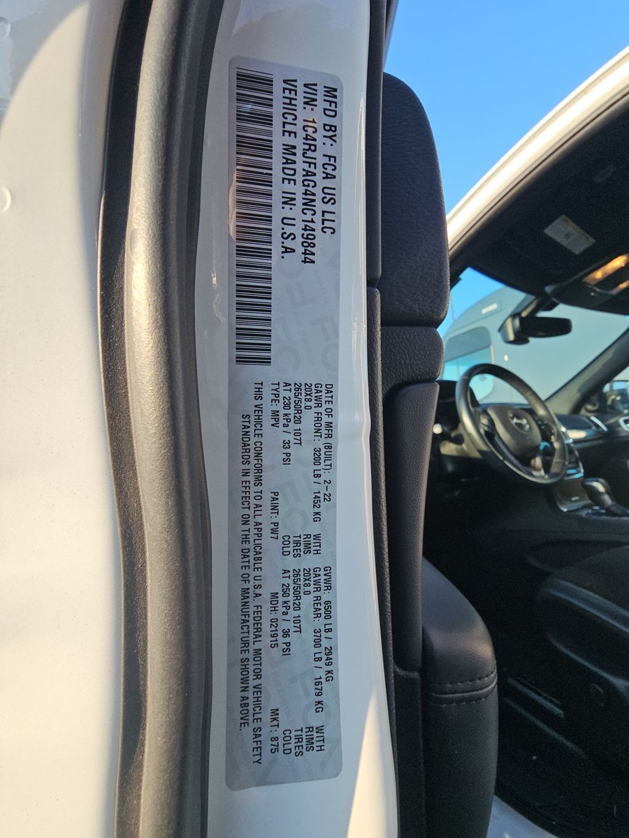 2022 Jeep Grand Cherokee Laredo X AWD