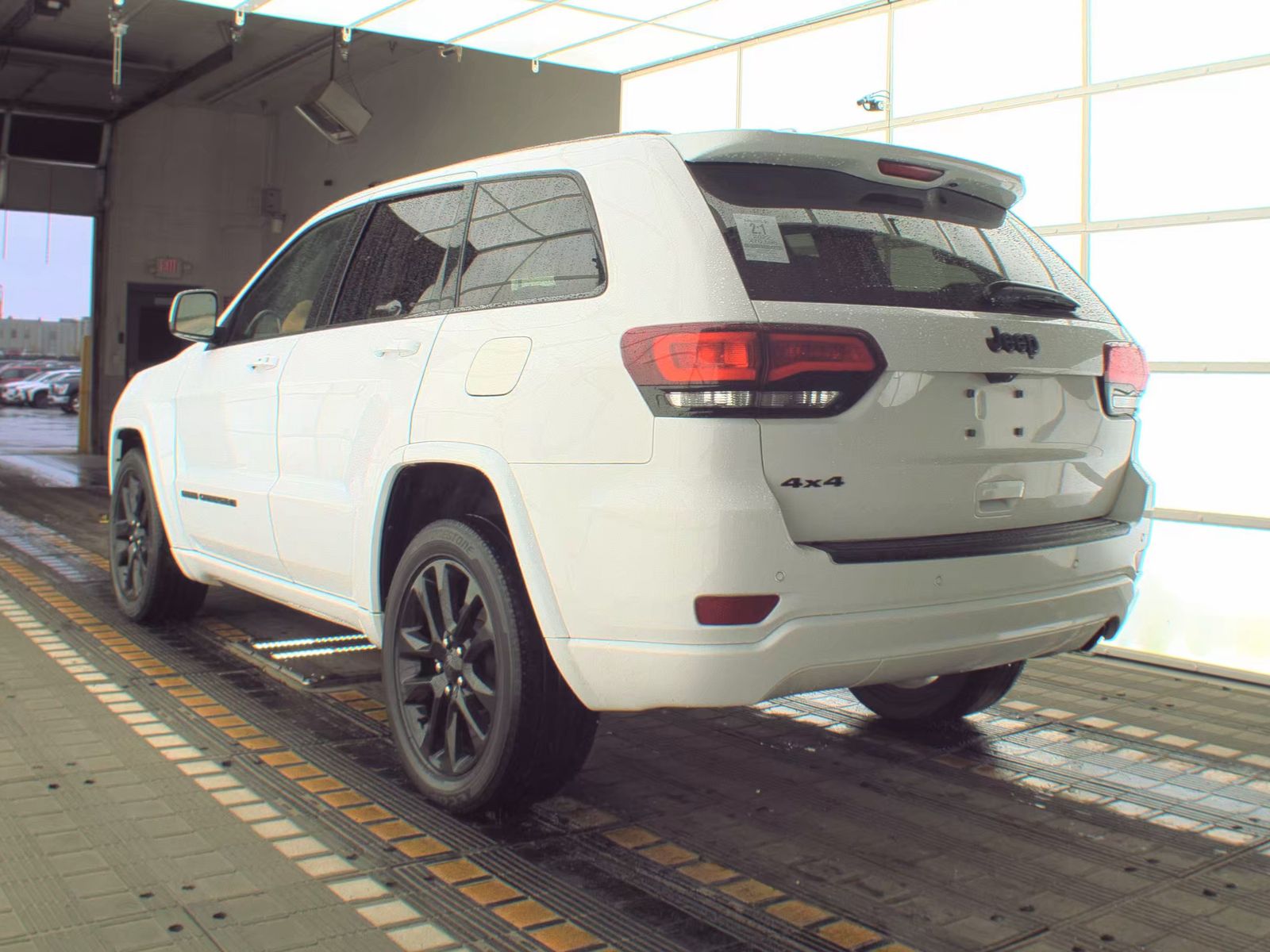 2022 Jeep Grand Cherokee Laredo X AWD