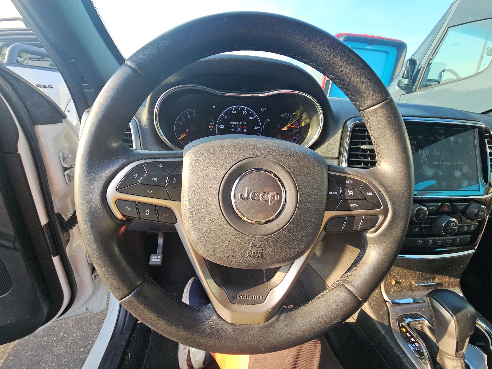 2022 Jeep Grand Cherokee Laredo X AWD