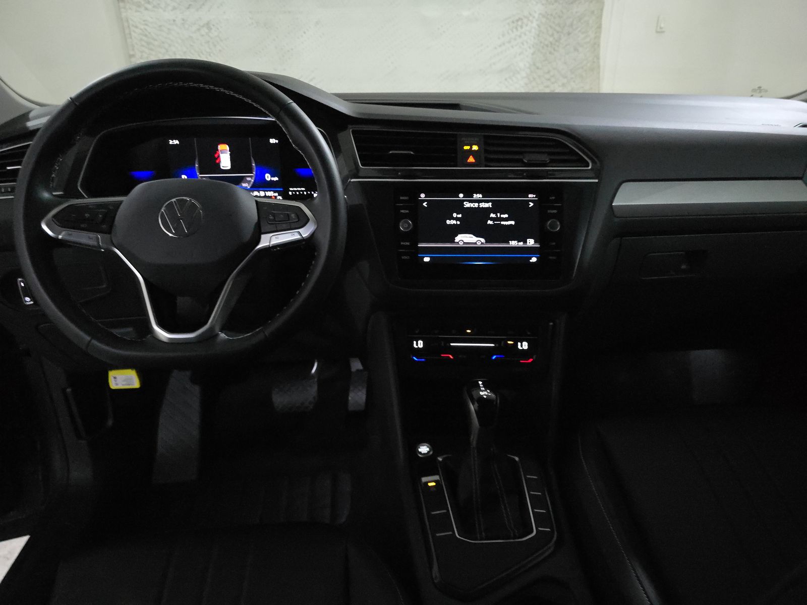 2024 Volkswagen Tiguan 2.0T SE FWD