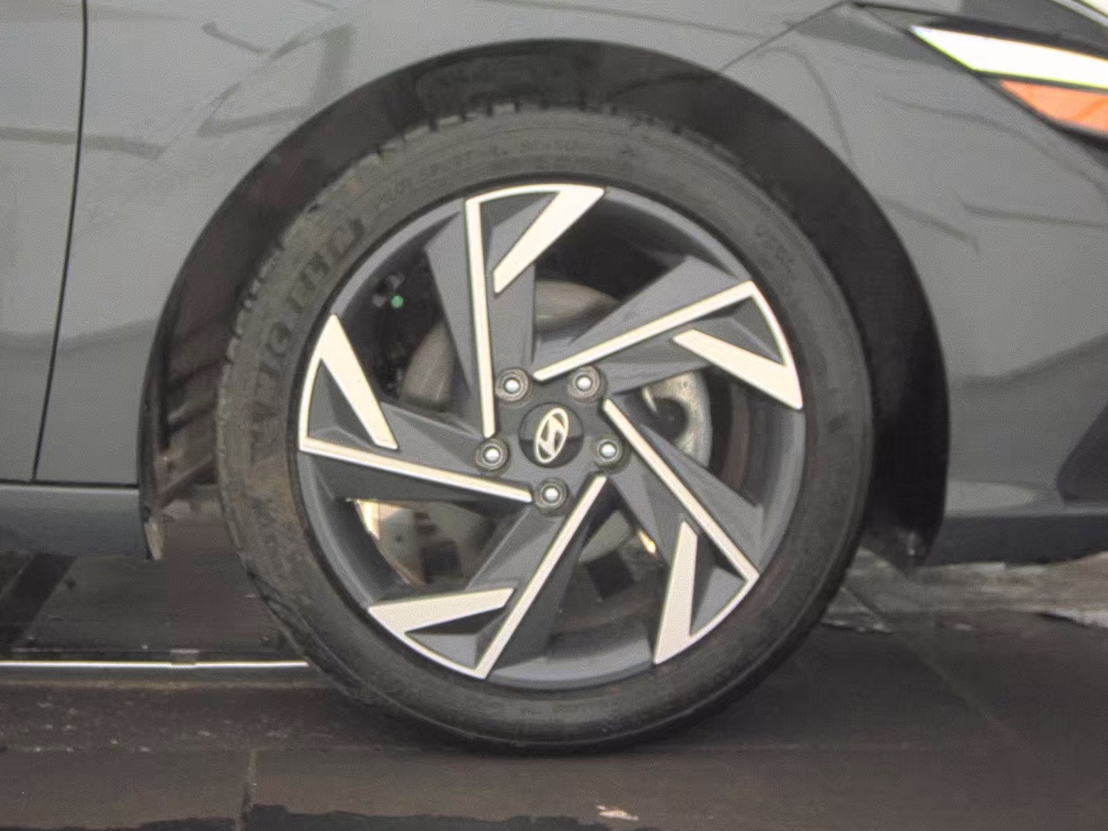 2025 Hyundai Elantra SEL Convenience FWD