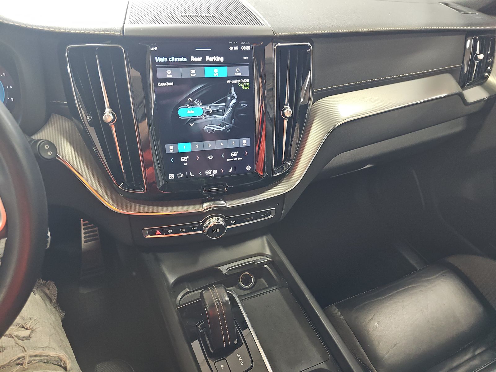 2022 Volvo XC60 B6 R-Design AWD