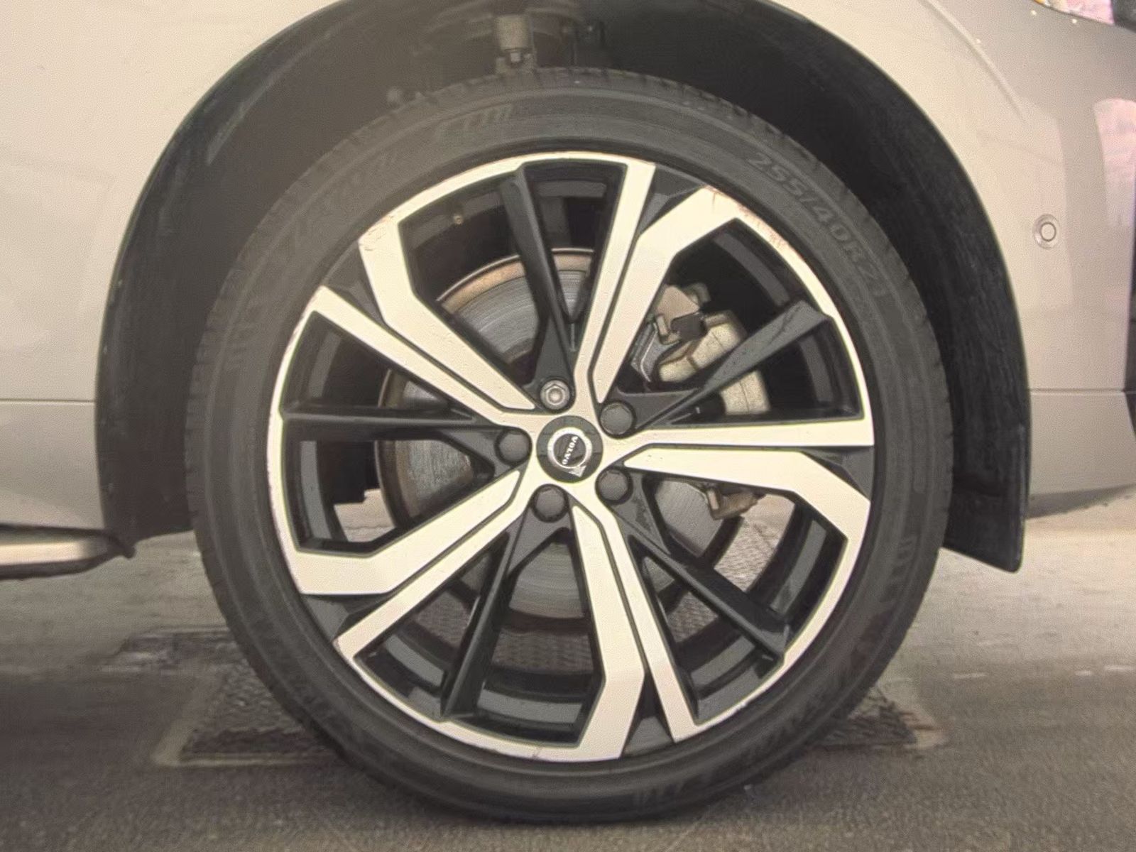 2022 Volvo XC60 B6 R-Design AWD