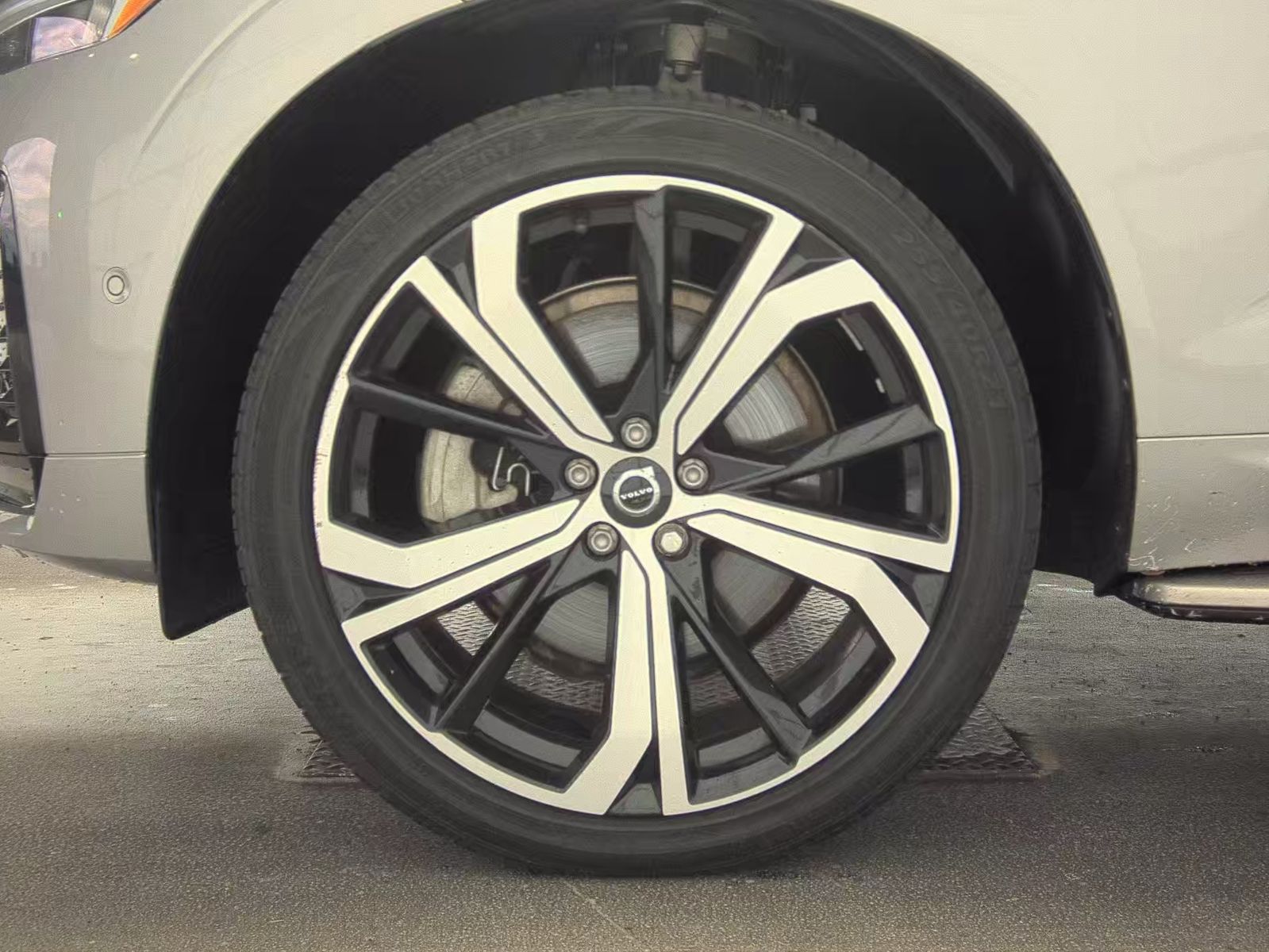 2022 Volvo XC60 B6 R-Design AWD