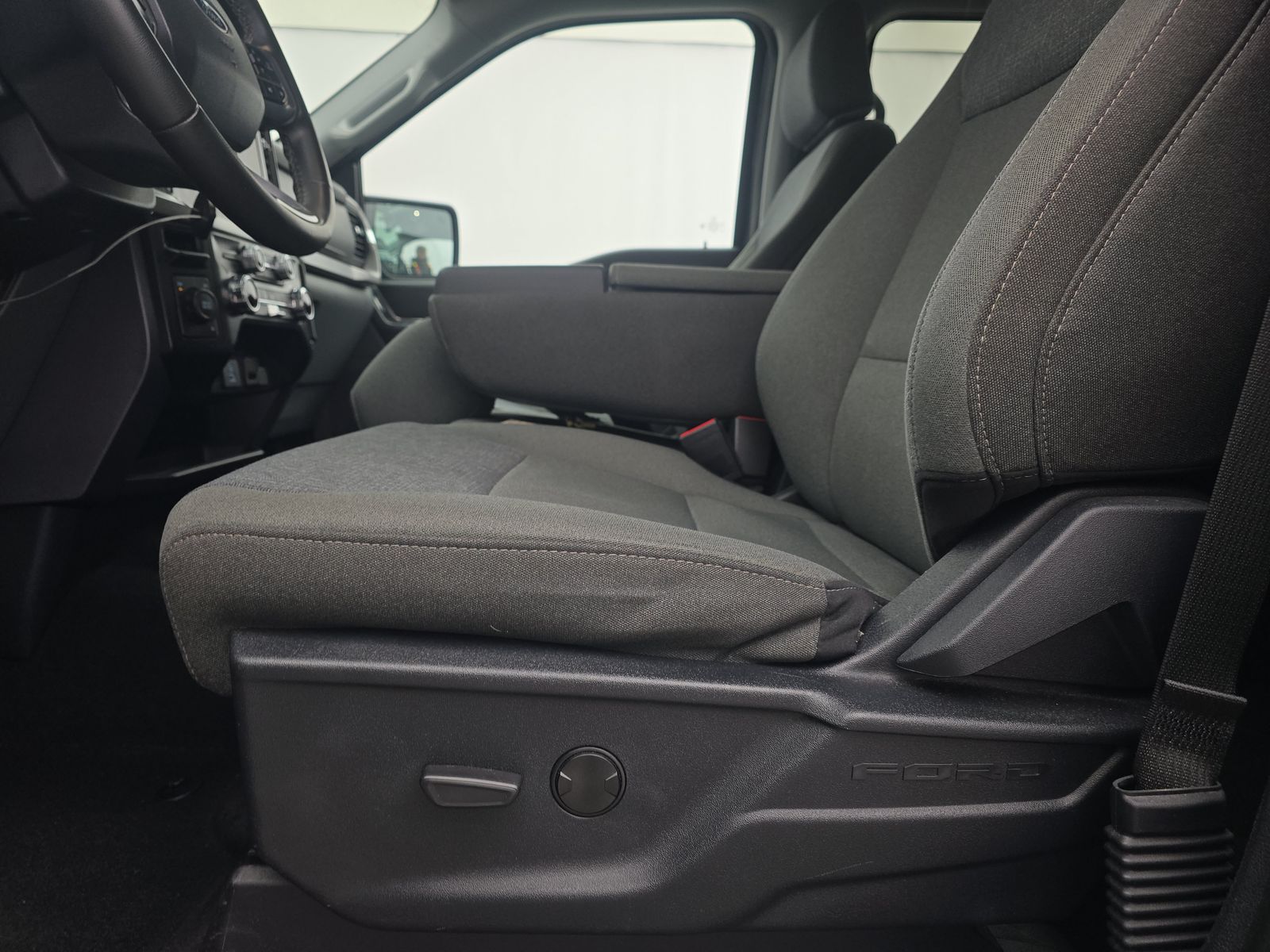 2024 Ford F-150 XLT AWD