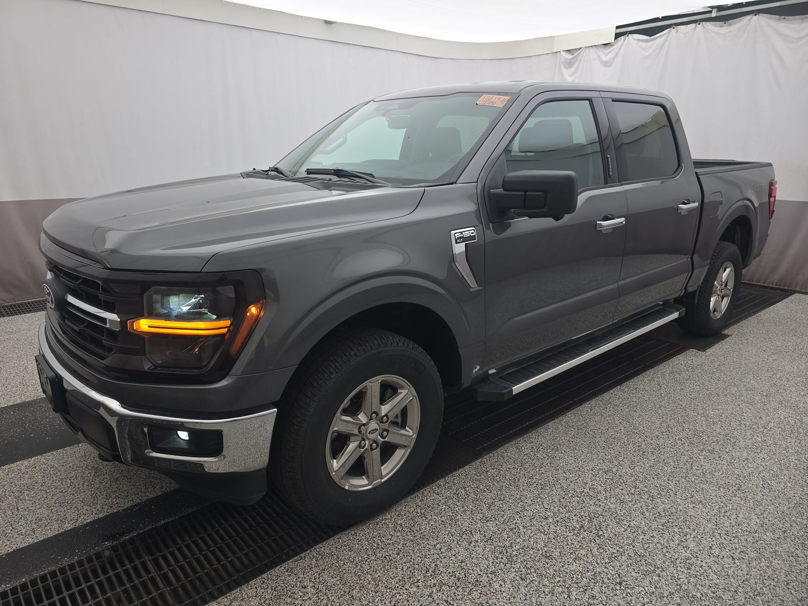 2024 Ford F-150 XLT AWD
