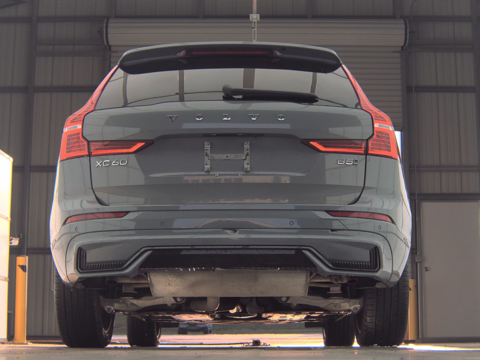 2023 Volvo XC60 B5 Plus AWD