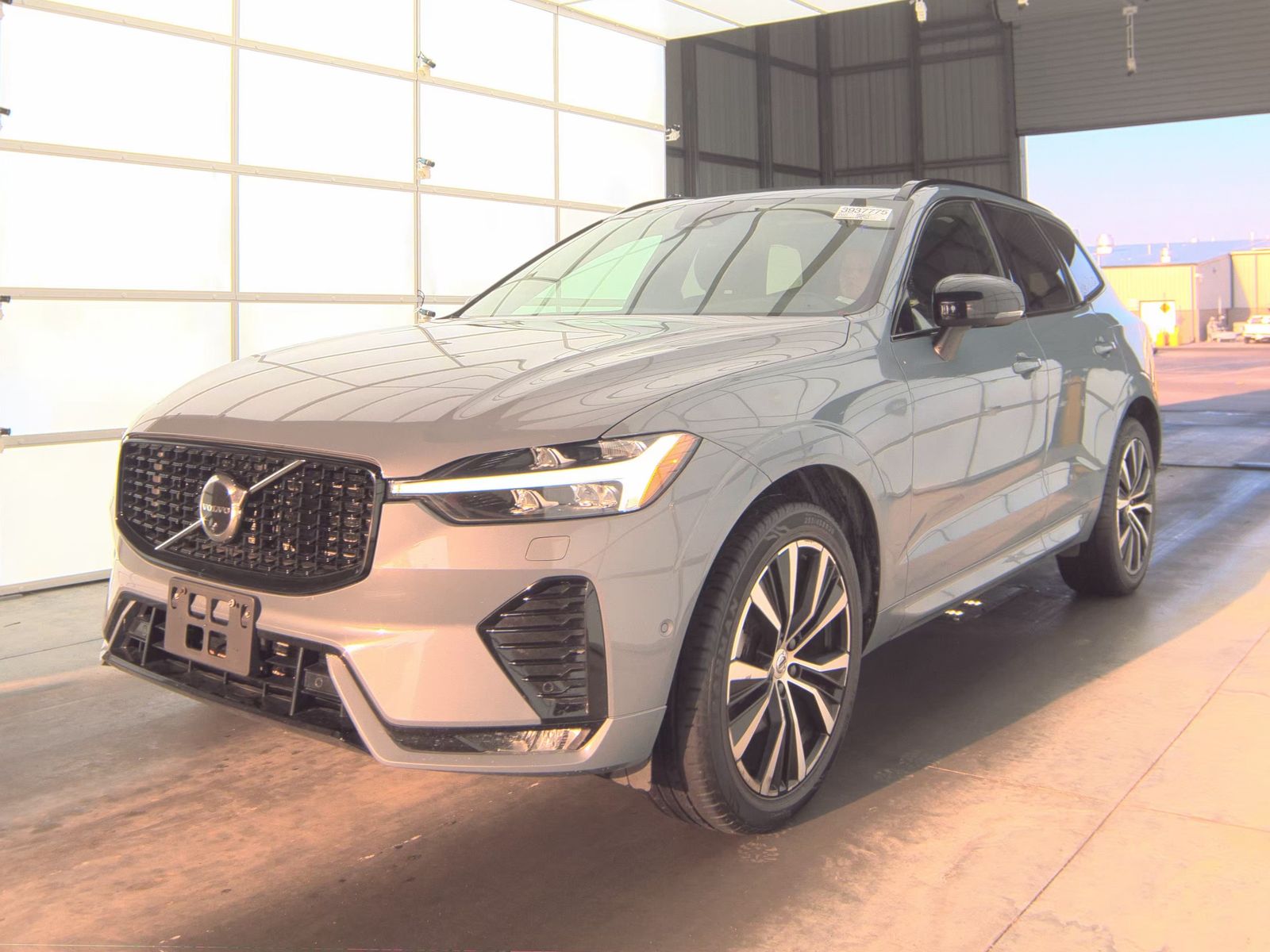 2023 Volvo XC60 B5 Plus AWD