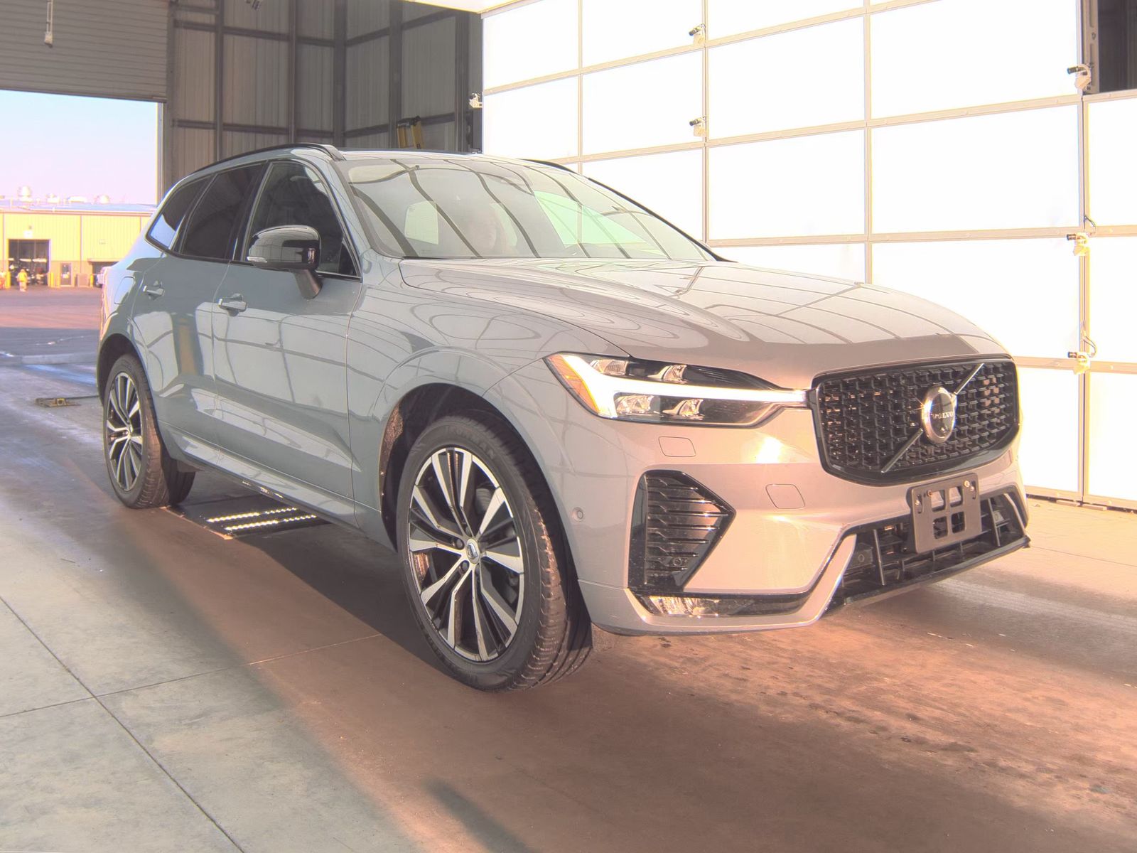 2023 Volvo XC60 B5 Plus AWD