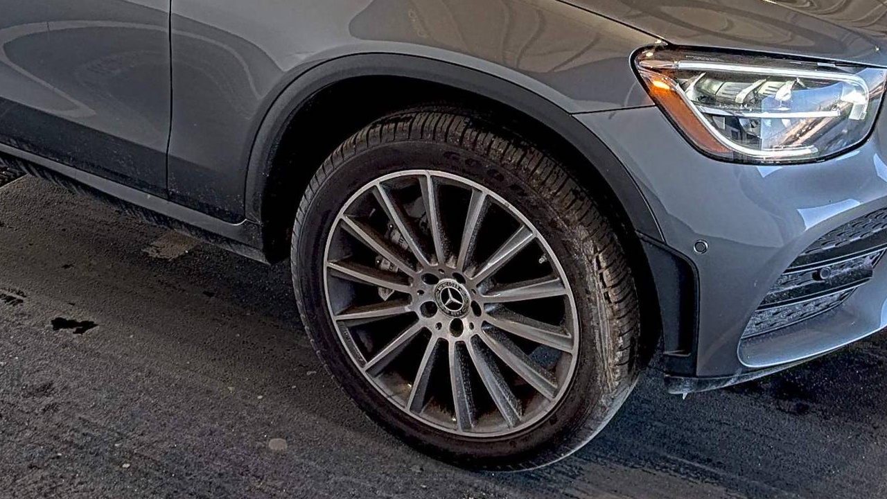 2023 Mercedes-Benz GLC GLC 300 AWD