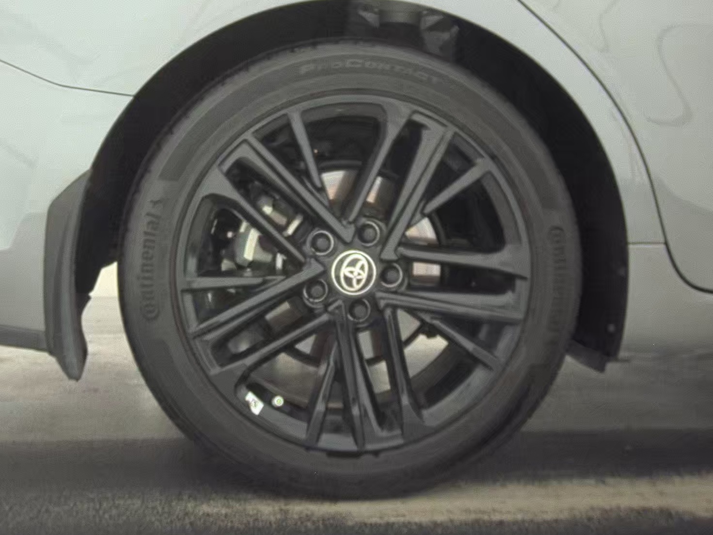 2025 Toyota Camry SE FWD