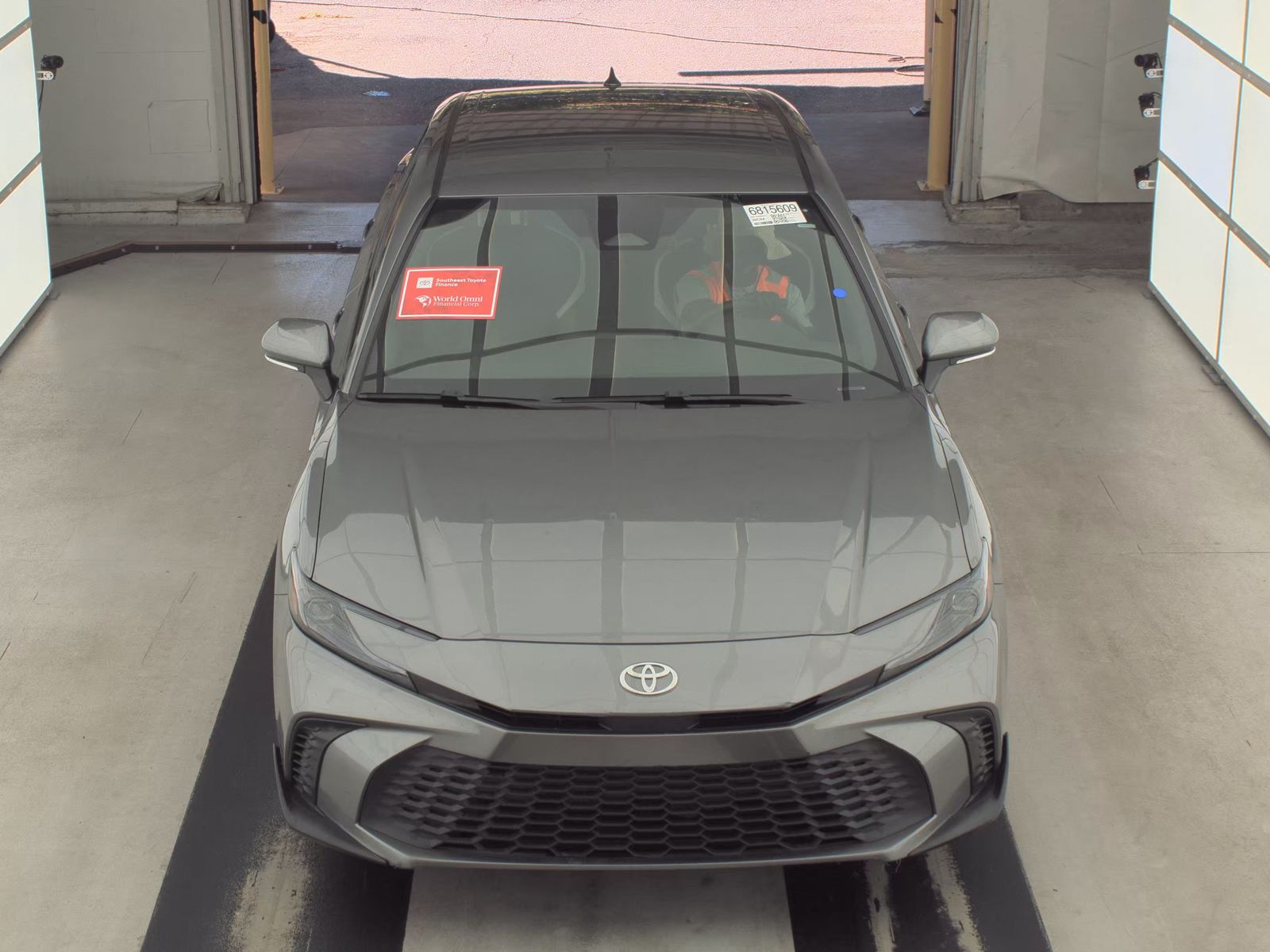 2025 Toyota Camry SE FWD