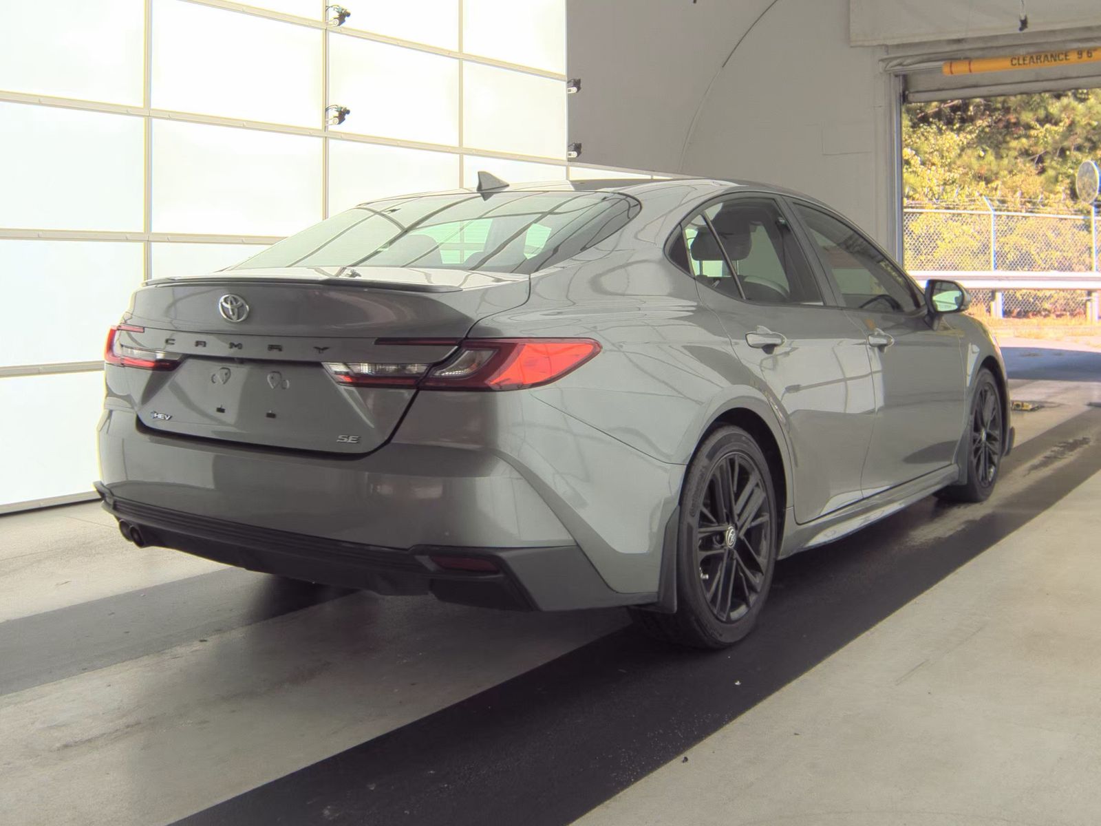 2025 Toyota Camry SE FWD