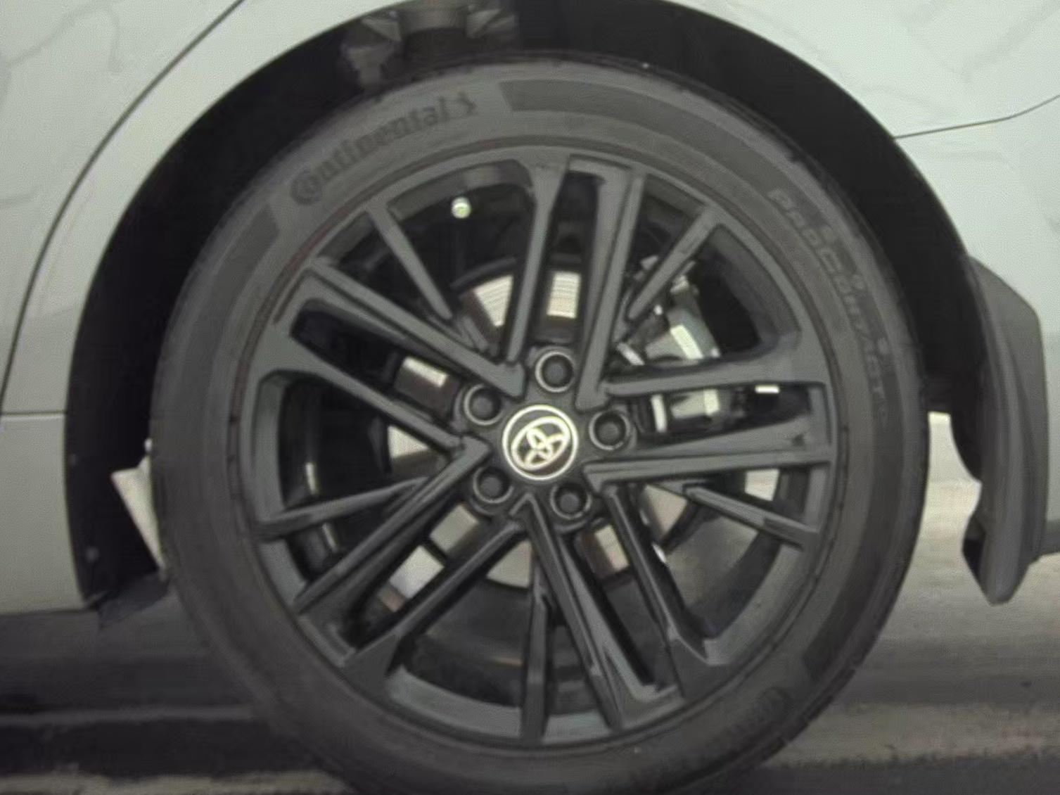 2025 Toyota Camry SE FWD