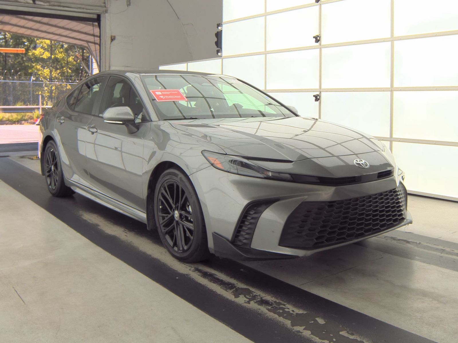 2025 Toyota Camry SE FWD