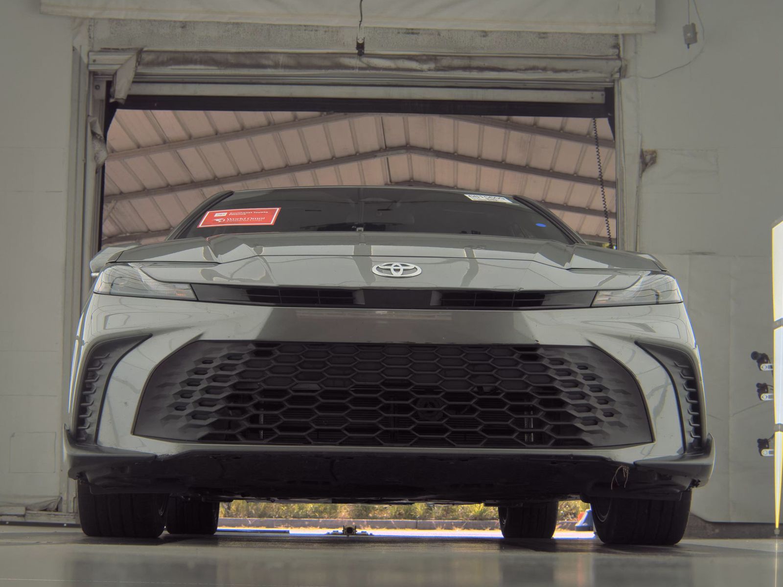 2025 Toyota Camry SE FWD