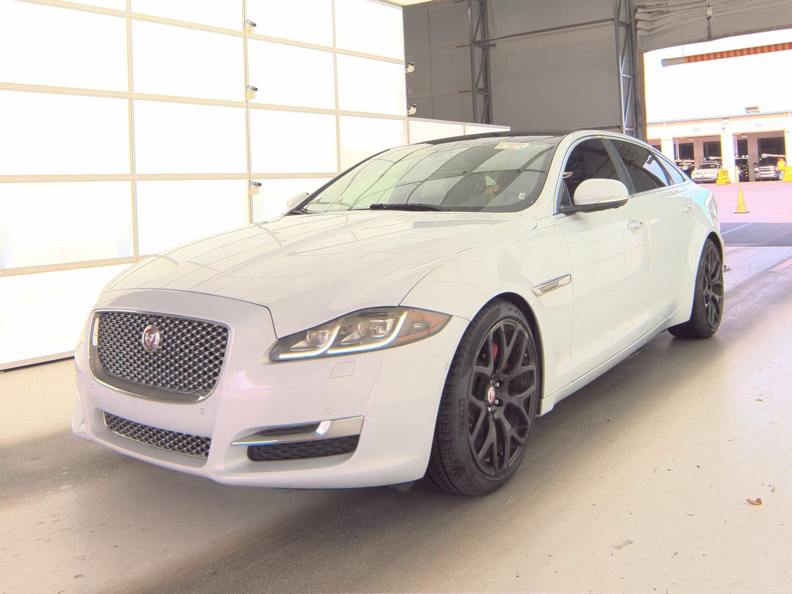 2016 Jaguar XJ L Portfolio FWD