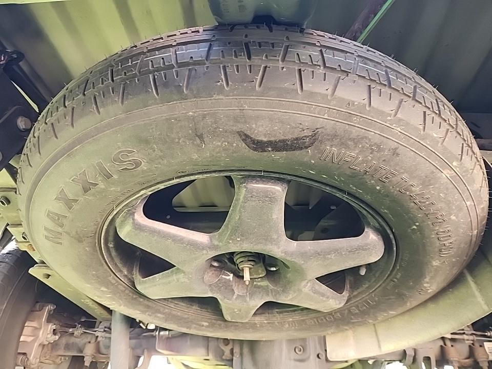 CHEVROLET 2WD BASE - 8