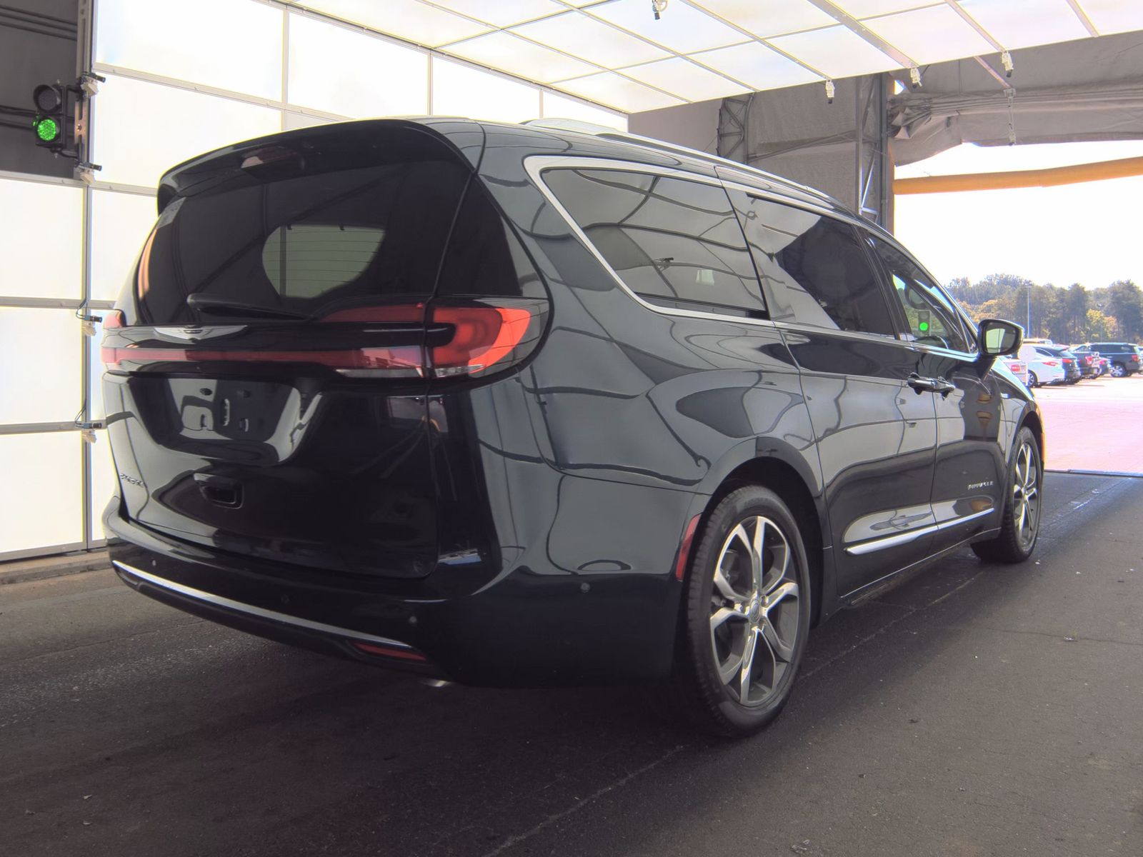 2024 Chrysler Pacifica Pinnacle FWD