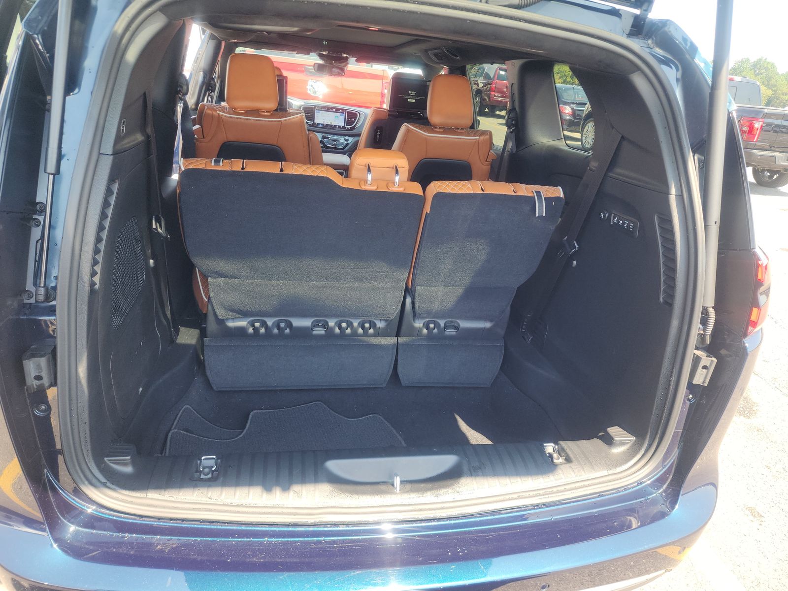 2024 Chrysler Pacifica Pinnacle FWD