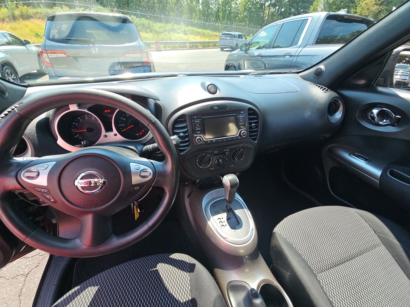 2016 Nissan JUKE S FWD