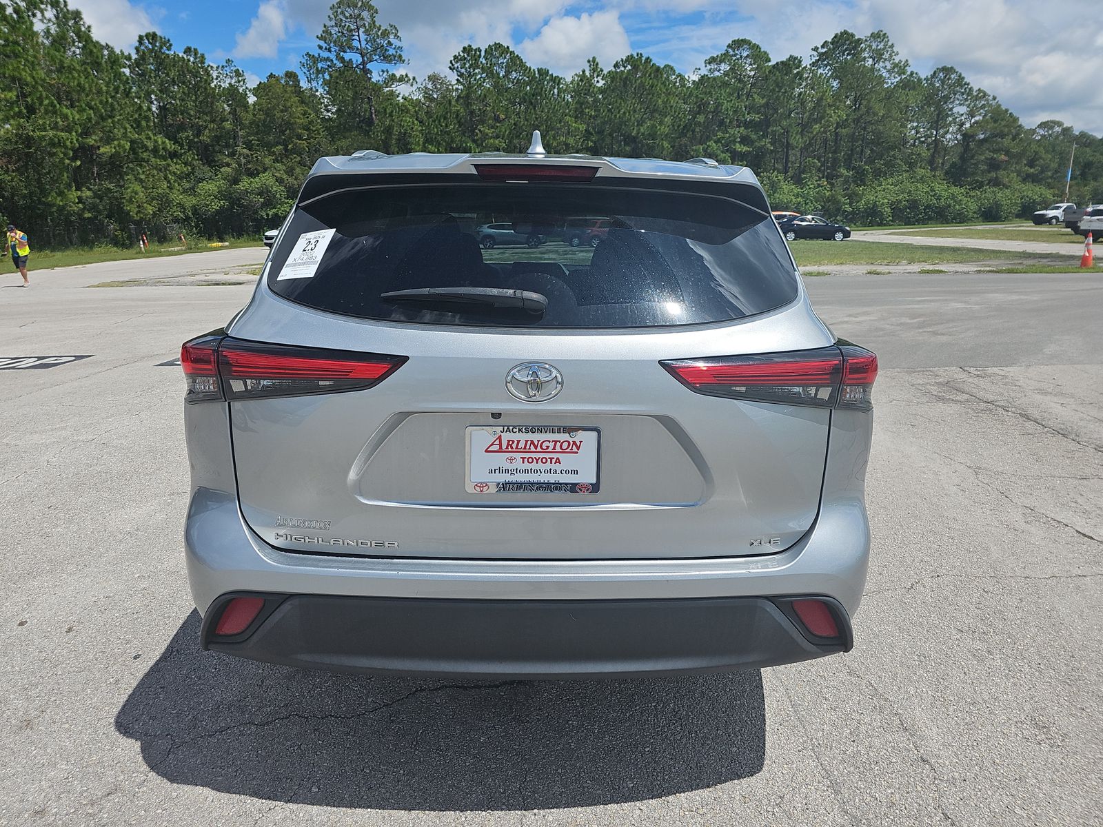 2022 Toyota Highlander XLE FWD