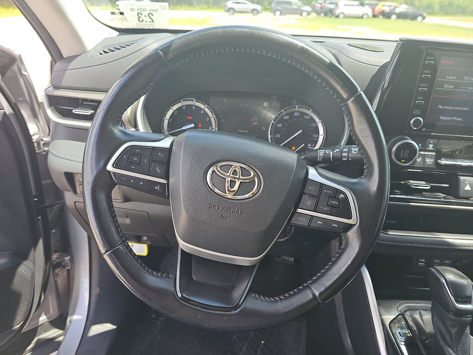 2022 Toyota Highlander XLE FWD