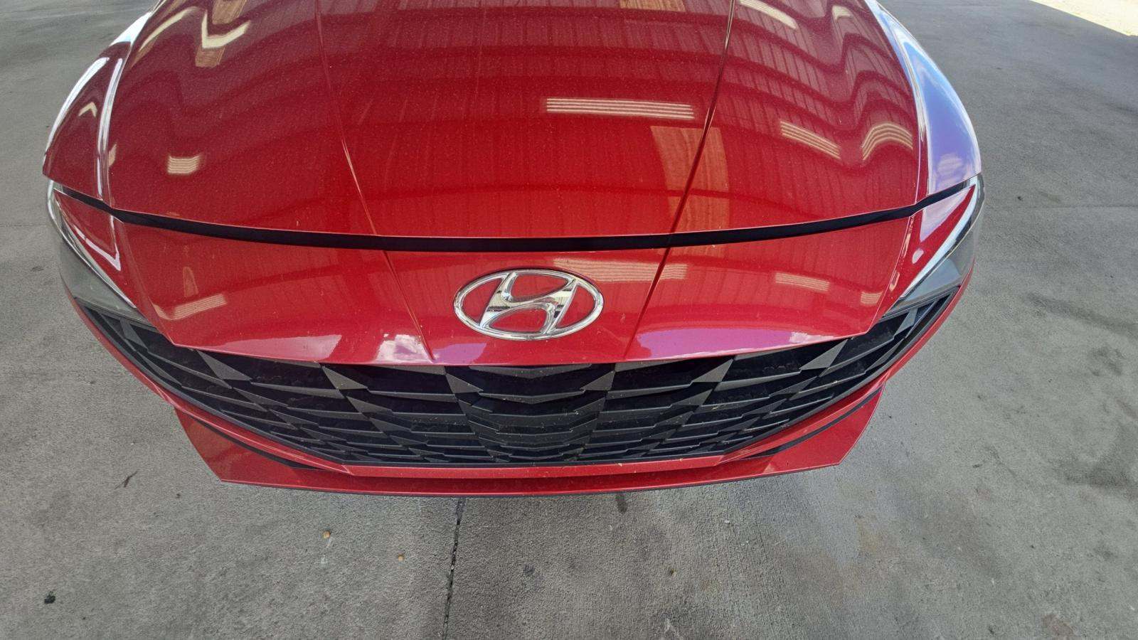 2021 Hyundai Elantra SEL FWD