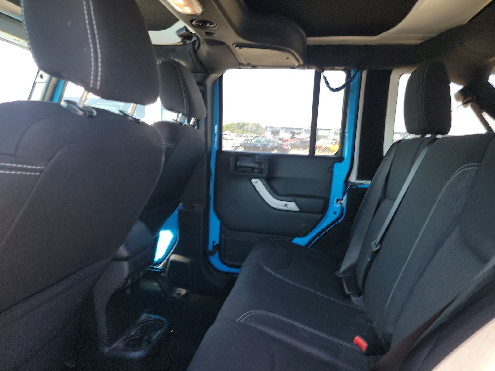 2017 Jeep Wrangler Unlimited Sahara AWD