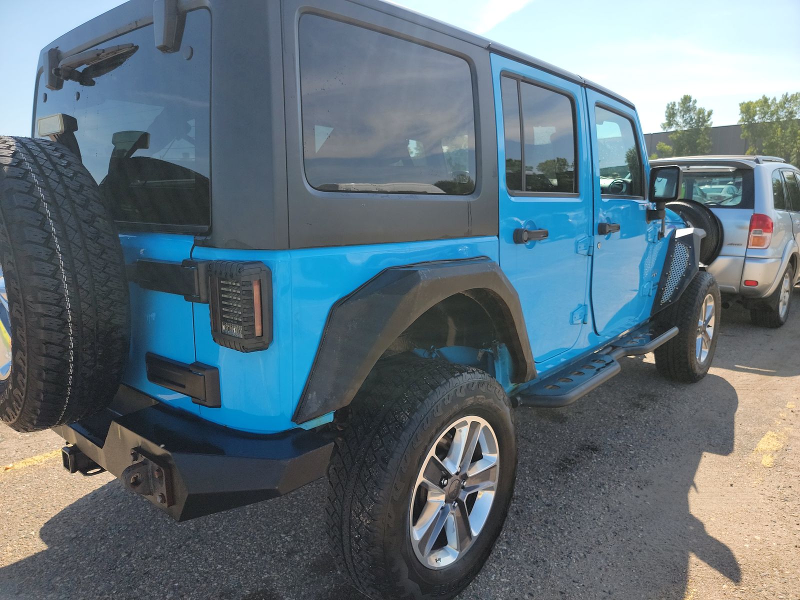2017 Jeep Wrangler Unlimited Sahara AWD