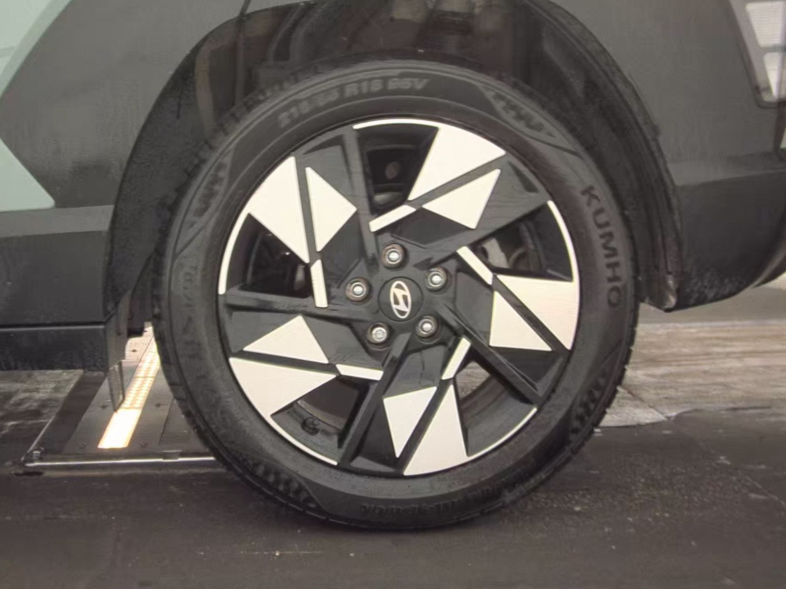 2024 Hyundai Kona SEL FWD