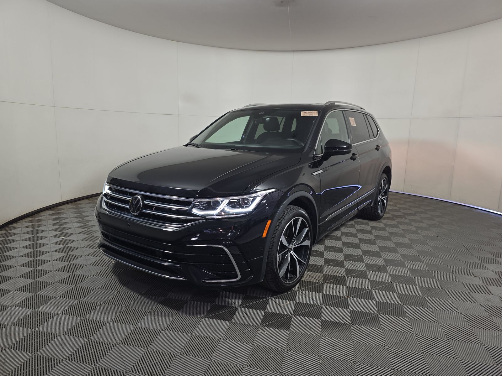 2024 Volkswagen Tiguan 2.0T SEL R-Line AWD