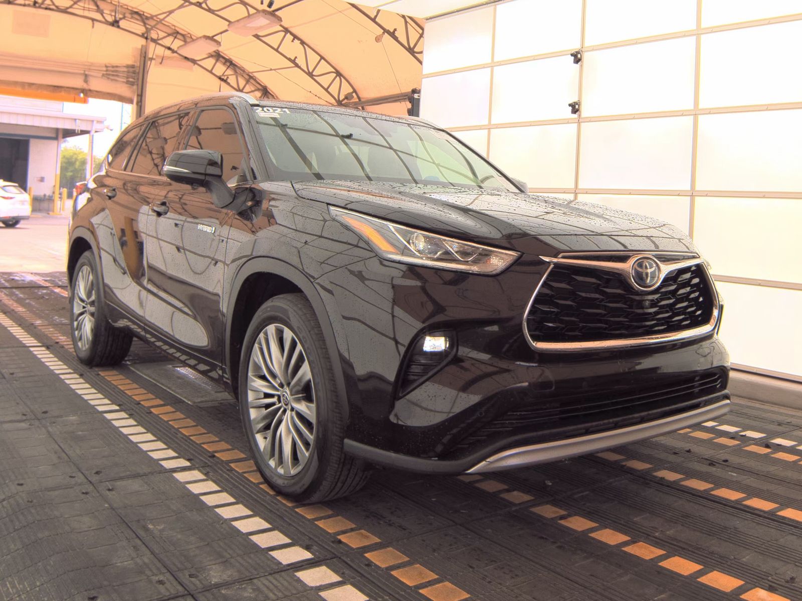 2021 Toyota Highlander Hybrid Platinum FWD