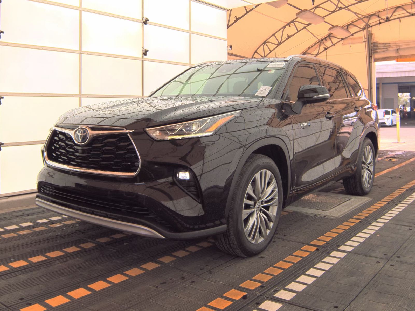 2021 Toyota Highlander Hybrid Platinum FWD