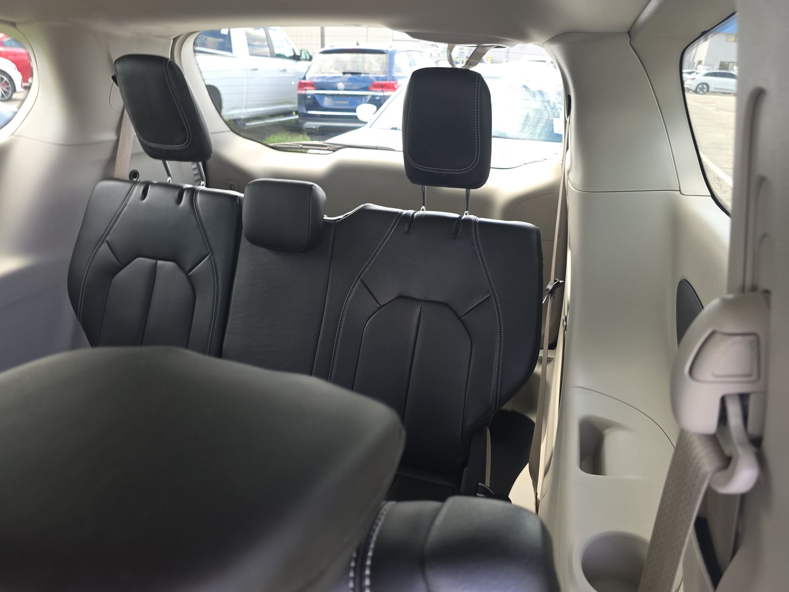 2023 Chrysler Pacifica Touring L FWD