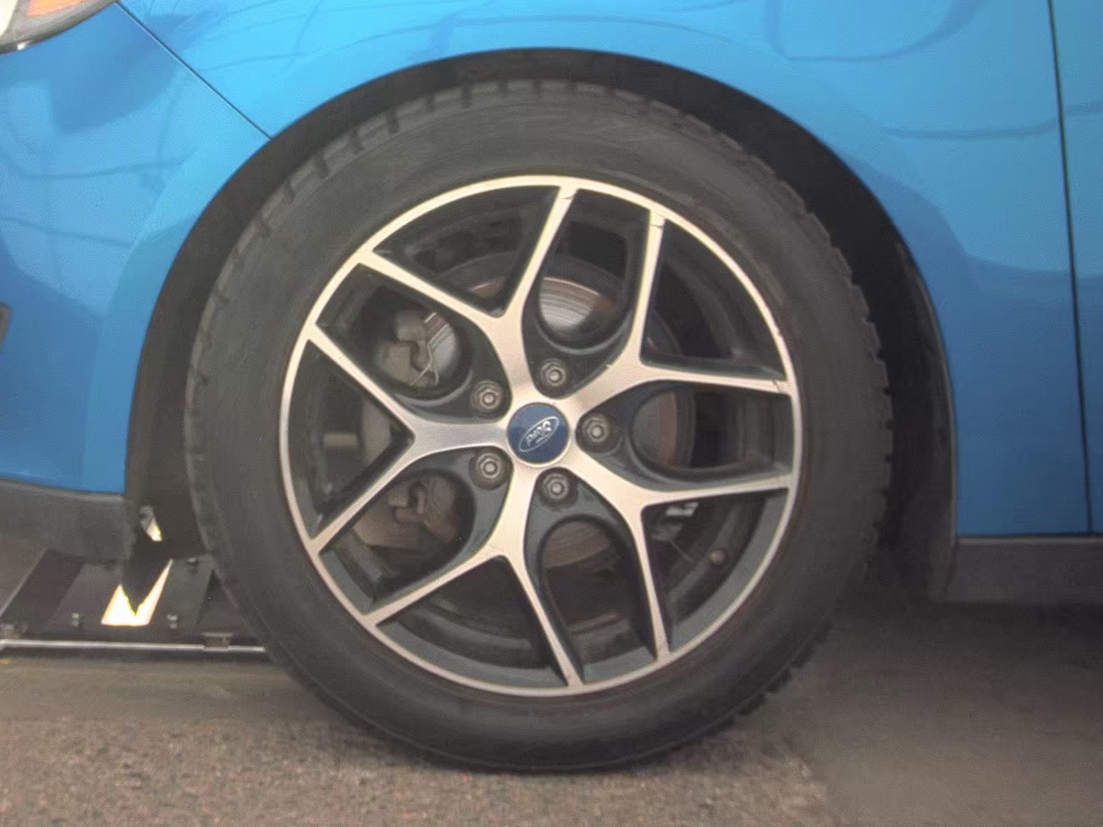 2017 Ford Focus SEL FWD
